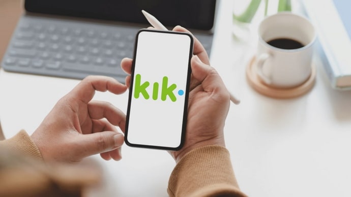 How to Send Fake Live Camera Pictures on Kik